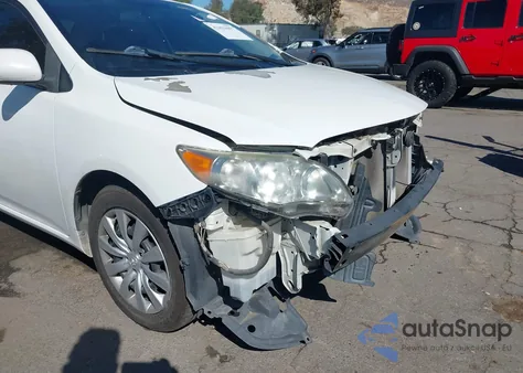 2013 Toyota Corolla Le z USA, uszkodzony, nr VIN 5YFBU4EE7DP091157